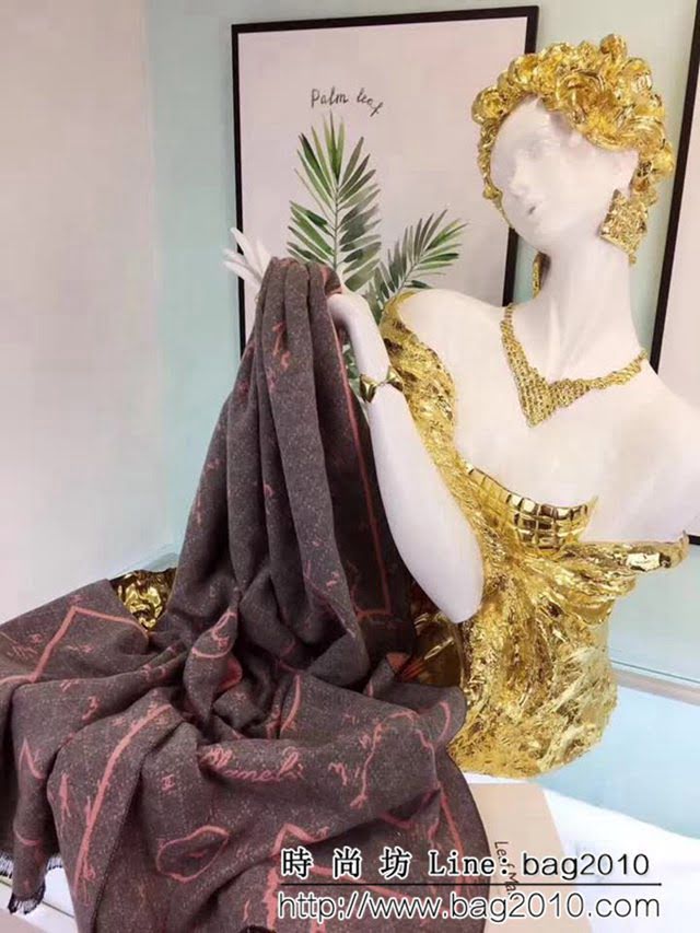 CHANEL香奈兒專櫃 經典格紋le boy chanel羊毛羊絨圍巾 LLWJ6731